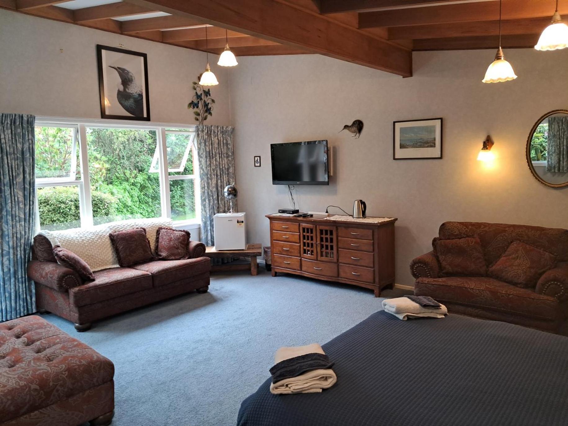 Niloc Bed & Breakfast Waimate ภายนอก รูปภาพ